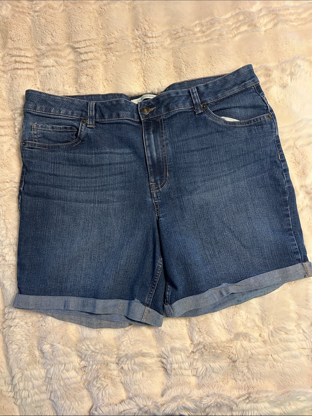 Canyon River Blues Women's Dark Blue Roll-Cuff Denim Shorts